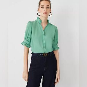Ann Taylor Ruffle Collar Blouse in Fresh Kiwi (Size MP)